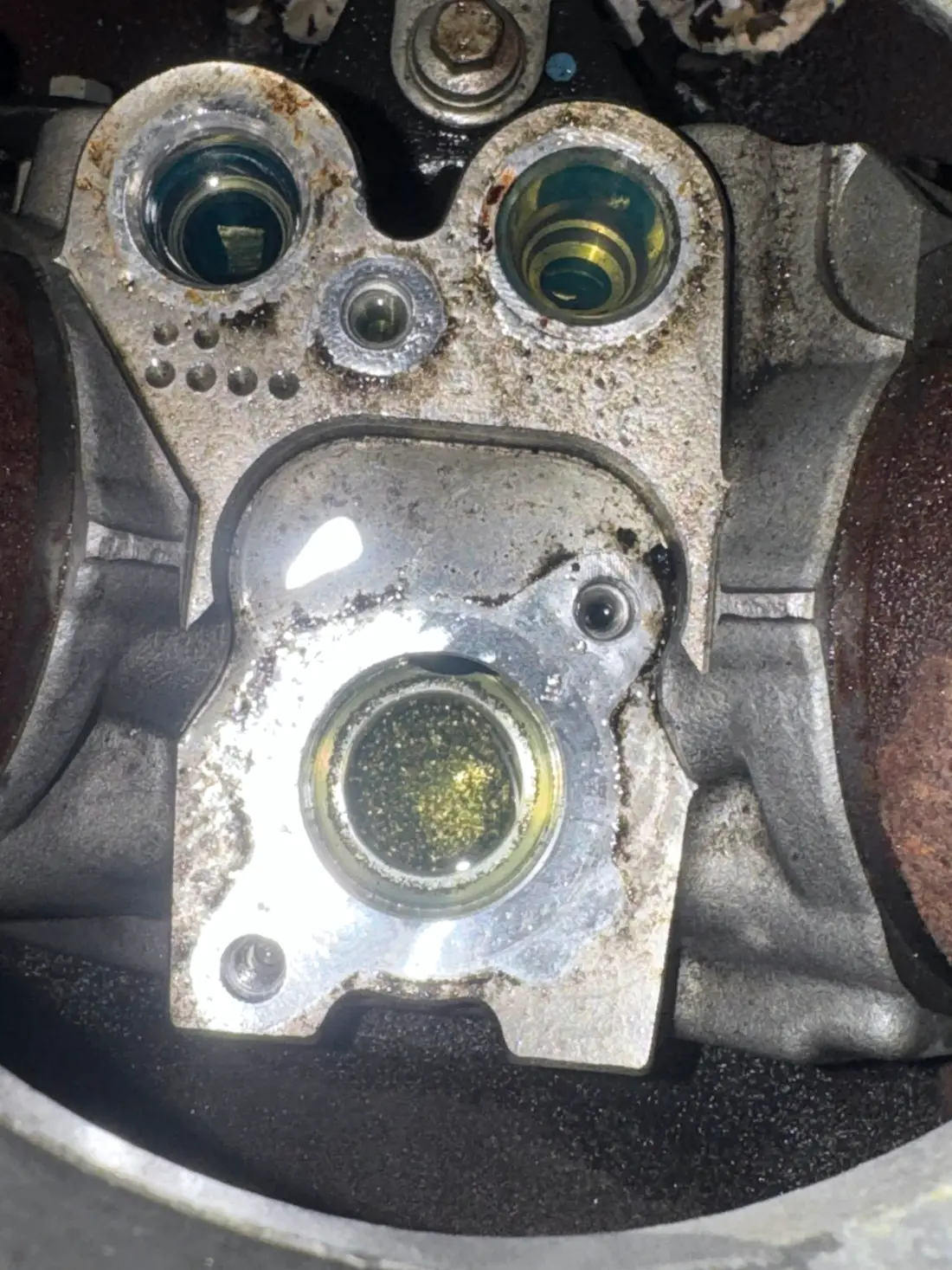 Cylinder head injector bore, close up